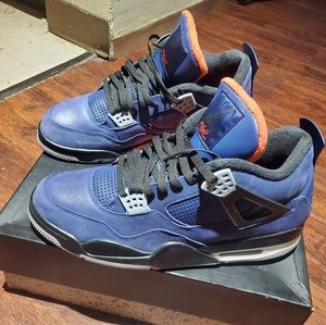 Jordan 4 Retro